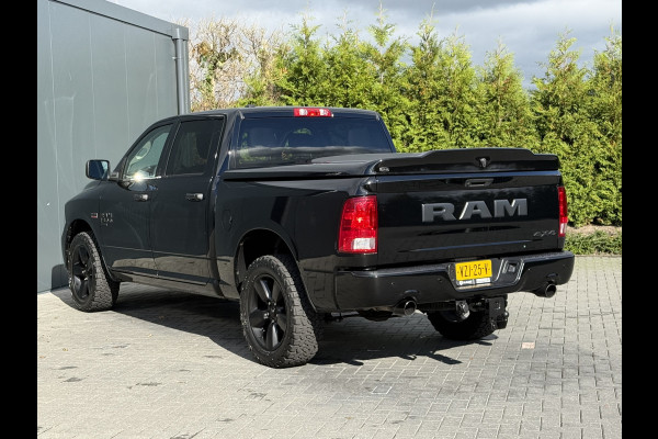 Dodge Ram 1500 5.7 V8 CLASSIC NIGHT 4x4 / LEDER / BPM VRIJ / 1e EIG. / CAMERA / 6-PERS / NAVI / 3.5T TREKHAAK Dodge Ram 1500 5.7 V8 CLASSIC NIGHT 4x4 / LEDER / BPM VRIJ / 1e EIG. / CAMERA / 6-PERS / NAVI / 3.5T TREKHAAK