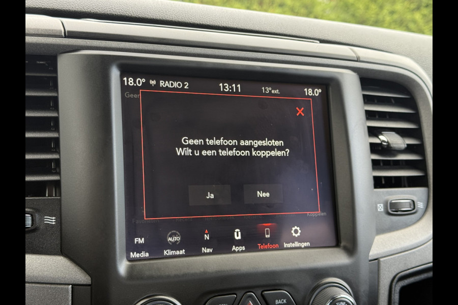 Dodge Ram 1500 5.7 V8 CLASSIC NIGHT 4x4 / LEDER / BPM VRIJ / 1e EIG. / CAMERA / 6-PERS / NAVI / 3.5T TREKHAAK Dodge Ram 1500 5.7 V8 CLASSIC NIGHT 4x4 / LEDER / BPM VRIJ / 1e EIG. / CAMERA / 6-PERS / NAVI / 3.5T TREKHAAK