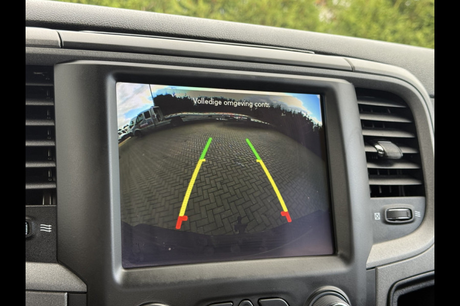 Dodge Ram 1500 5.7 V8 CLASSIC NIGHT 4x4 / LEDER / BPM VRIJ / 1e EIG. / CAMERA / 6-PERS / NAVI / 3.5T TREKHAAK Dodge Ram 1500 5.7 V8 CLASSIC NIGHT 4x4 / LEDER / BPM VRIJ / 1e EIG. / CAMERA / 6-PERS / NAVI / 3.5T TREKHAAK