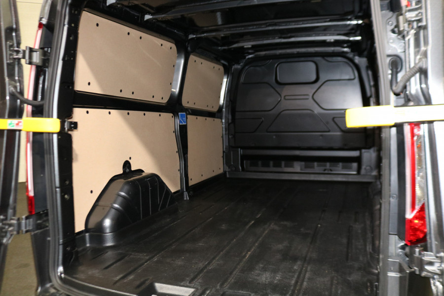 Ford Transit Custom 2.0 TDci 130pk L2 H1 Limited Ford Transit Custom 2.0 TDci 130pk L2 H1 Limited