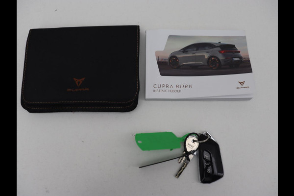 CUPRA Born Performance One 62 kWh | Stoel & stuurverwarming | Massage | Camera | Adaptive cruise | Carplay | Keyless | Navigatie CUPRA Born Performance One 62 kWh | Stoel & stuurverwarming | Massage | Camera | Adaptive cruise | Carplay | Keyless | Navigatie