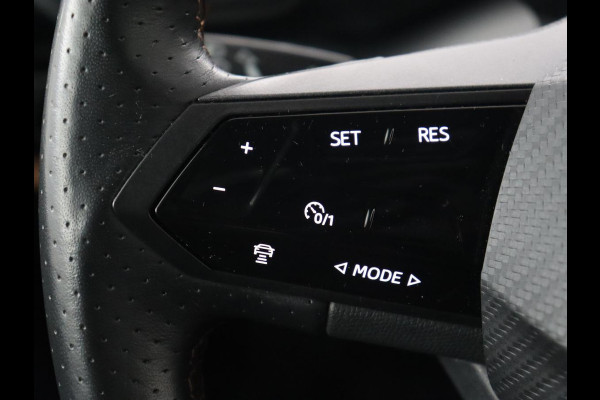 CUPRA Born Performance One 62 kWh | Stoel & stuurverwarming | Massage | Camera | Adaptive cruise | Carplay | Keyless | Navigatie CUPRA Born Performance One 62 kWh | Stoel & stuurverwarming | Massage | Camera | Adaptive cruise | Carplay | Keyless | Navigatie