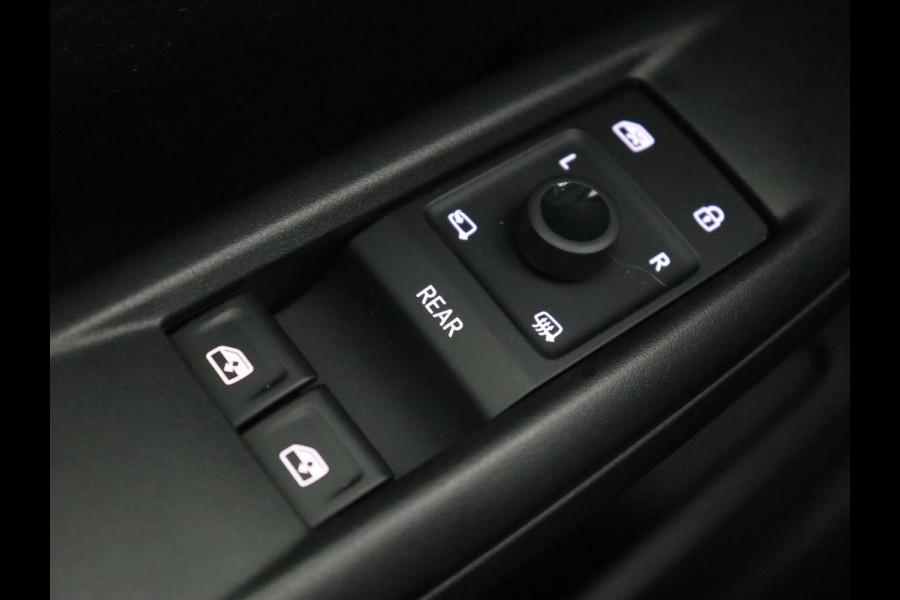 CUPRA Born Performance One 62 kWh | Stoel & stuurverwarming | Massage | Camera | Adaptive cruise | Carplay | Keyless | Navigatie CUPRA Born Performance One 62 kWh | Stoel & stuurverwarming | Massage | Camera | Adaptive cruise | Carplay | Keyless | Navigatie