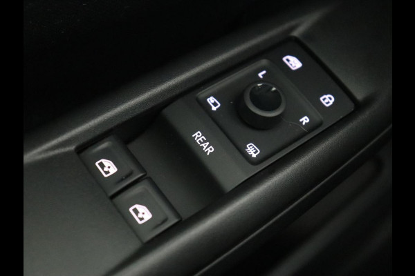 CUPRA Born Performance One 62 kWh | Stoel & stuurverwarming | Massage | Camera | Adaptive cruise | Carplay | Keyless | Navigatie CUPRA Born Performance One 62 kWh | Stoel & stuurverwarming | Massage | Camera | Adaptive cruise | Carplay | Keyless | Navigatie