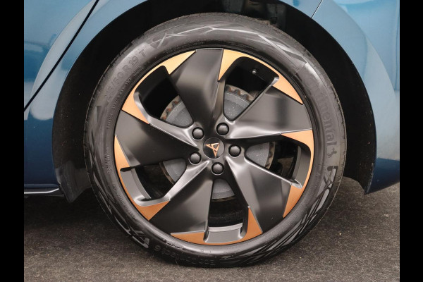 CUPRA Born Performance One 62 kWh | Stoel & stuurverwarming | Massage | Camera | Adaptive cruise | Carplay | Keyless | Navigatie CUPRA Born Performance One 62 kWh | Stoel & stuurverwarming | Massage | Camera | Adaptive cruise | Carplay | Keyless | Navigatie