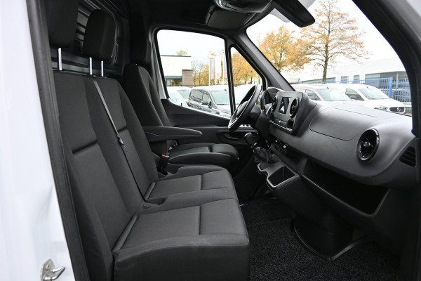 Mercedes-Benz Sprinter 317 CDI L2H2 360 Graden camera, Geveerde stoel, Navigatie Mercedes-Benz Sprinter 317 CDI L2H2 360 Graden camera, Geveerde stoel, Navigatie