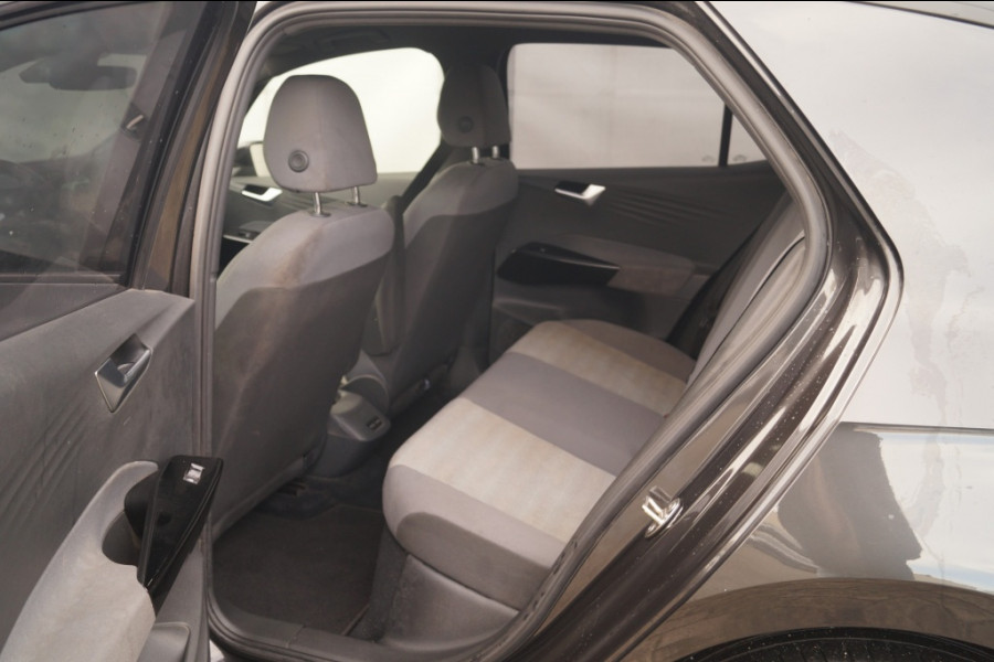 Volkswagen ID.3 Life 58kWh -NAVI-ECC-PDC- Volkswagen ID.3 Life 58kWh -NAVI-ECC-PDC-