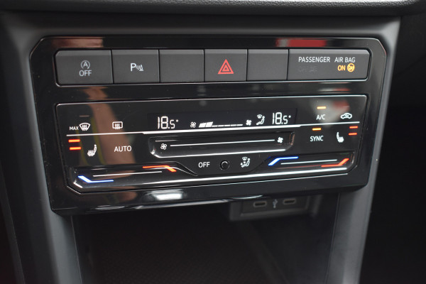 Volkswagen T-Cross 1.0 TSI Life Automaat Keyless/apple carplay/Stoelverwarming rijklaarprijs