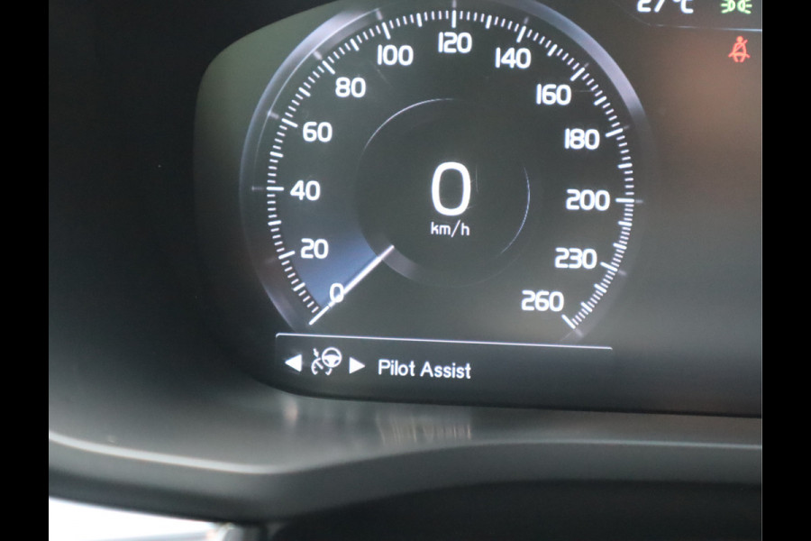 Volvo XC60 2.0 B5 250 PK Momentum Exclusive / Panoramadak Volvo XC60 2.0 B5 250 PK Momentum Exclusive / Panoramadak