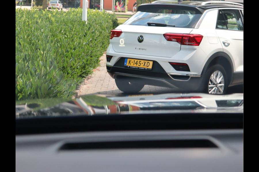 Volvo XC60 2.0 B5 250 PK Momentum Exclusive / Panoramadak Volvo XC60 2.0 B5 250 PK Momentum Exclusive / Panoramadak