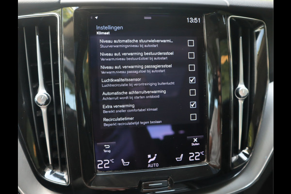 Volvo XC60 2.0 B5 250 PK Momentum Exclusive / Panoramadak Volvo XC60 2.0 B5 250 PK Momentum Exclusive / Panoramadak