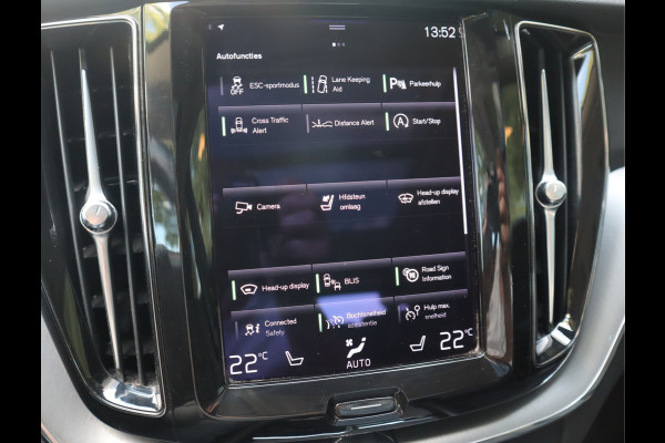 Volvo XC60 2.0 B5 250 PK Momentum Exclusive / Panoramadak Volvo XC60 2.0 B5 250 PK Momentum Exclusive / Panoramadak