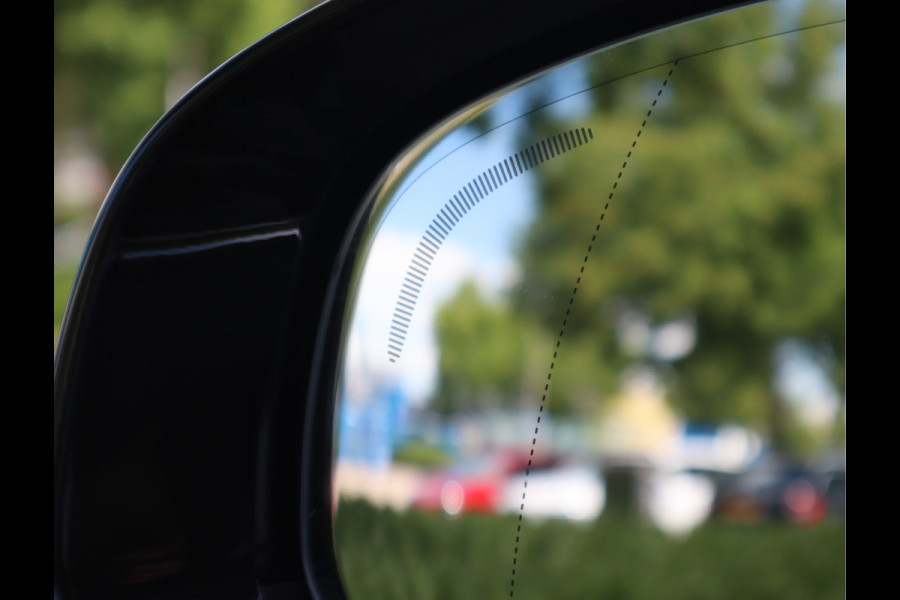 Volvo XC60 2.0 B5 250 PK Momentum Exclusive / Panoramadak Volvo XC60 2.0 B5 250 PK Momentum Exclusive / Panoramadak