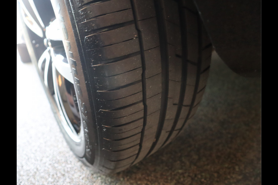 Volvo XC60 2.0 B5 250 PK Momentum Exclusive / Panoramadak Volvo XC60 2.0 B5 250 PK Momentum Exclusive / Panoramadak