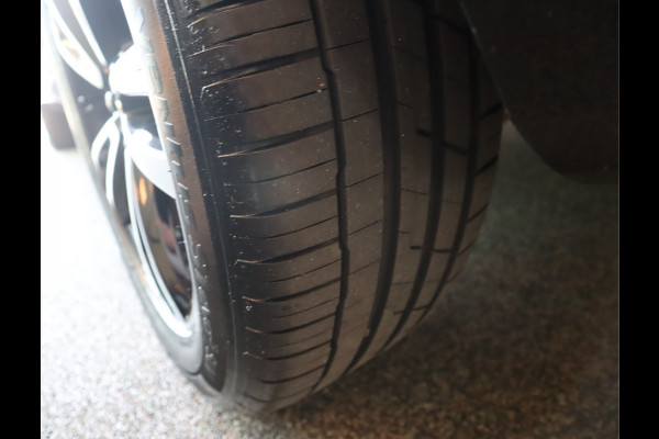 Volvo XC60 2.0 B5 250 PK Momentum Exclusive / Panoramadak Volvo XC60 2.0 B5 250 PK Momentum Exclusive / Panoramadak