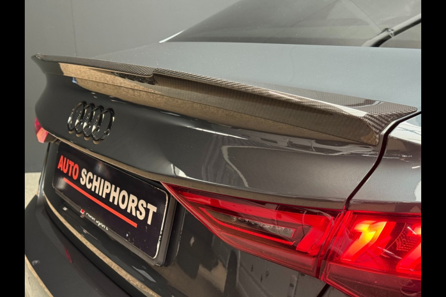 Audi A3 Sedan 1.5 Tfsi Aut 2xS line panorama/19 inch/camera/navi Audi A3 Sedan 1.5 Tfsi Aut 2xS line panorama/19 inch/camera/navi