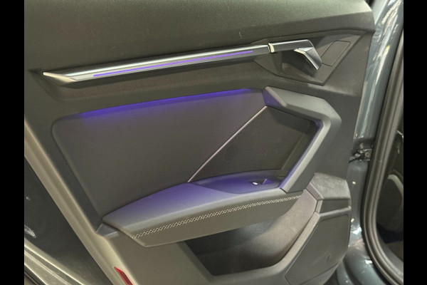 Audi A3 Sedan 1.5 Tfsi Aut 2xS line panorama/19 inch/camera/navi Audi A3 Sedan 1.5 Tfsi Aut 2xS line panorama/19 inch/camera/navi