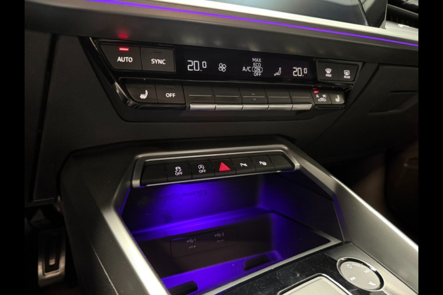 Audi A3 Sedan 1.5 Tfsi Aut 2xS line panorama/19 inch/camera/navi Audi A3 Sedan 1.5 Tfsi Aut 2xS line panorama/19 inch/camera/navi