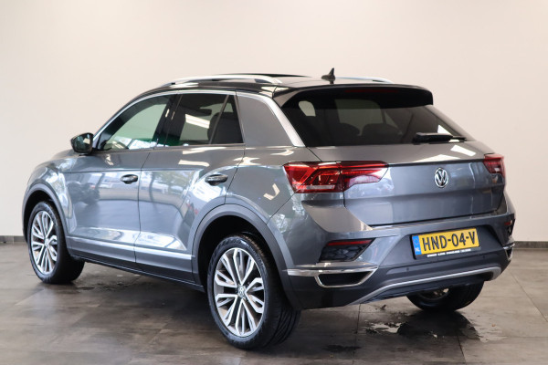 Volkswagen T-Roc 1.5 TSI Sport ACC PDC Navi Panoramadak Leder Automaat 150PK! Volkswagen T-Roc 1.5 TSI Sport ACC PDC Navi Panoramadak Leder Automaat 150PK!