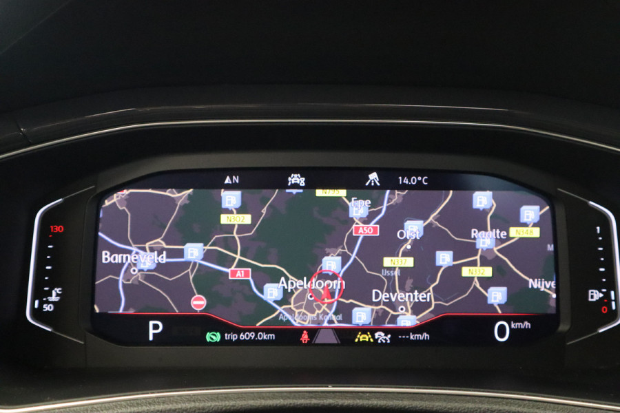 Volkswagen T-Roc 1.5 TSI Sport ACC PDC Navi Panoramadak Leder Automaat 150PK! Volkswagen T-Roc 1.5 TSI Sport ACC PDC Navi Panoramadak Leder Automaat 150PK!