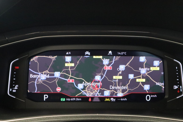 Volkswagen T-Roc 1.5 TSI Sport ACC PDC Navi Panoramadak Leder Automaat 150PK! Volkswagen T-Roc 1.5 TSI Sport ACC PDC Navi Panoramadak Leder Automaat 150PK!