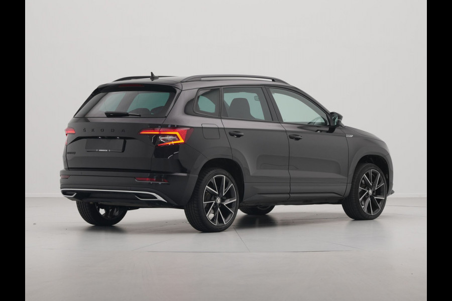 Škoda Karoq 1.5 TSI 150pk DSG Sportline Business Navigatie 19"velgen Camera Keyless 286