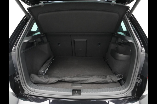 Škoda Karoq 1.5 TSI 150pk DSG Sportline Business Navigatie 19"velgen Camera Keyless 286