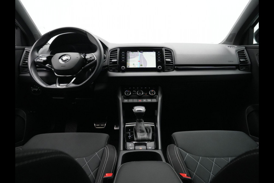 Škoda Karoq 1.5 TSI 150pk DSG Sportline Business Navigatie 19"velgen Camera Keyless 286