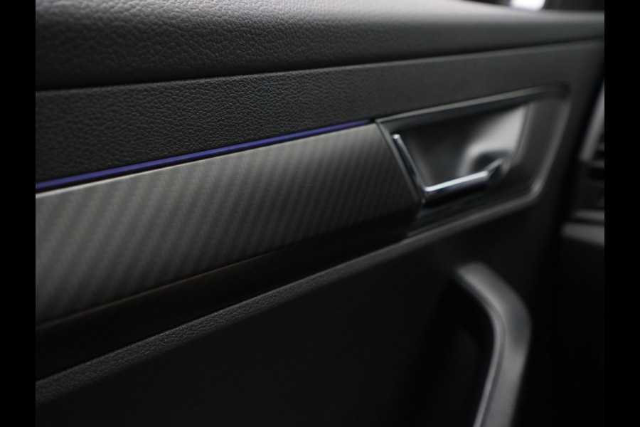 Škoda Karoq 1.5 TSI 150pk DSG Sportline Business Navigatie 19"velgen Camera Keyless 286