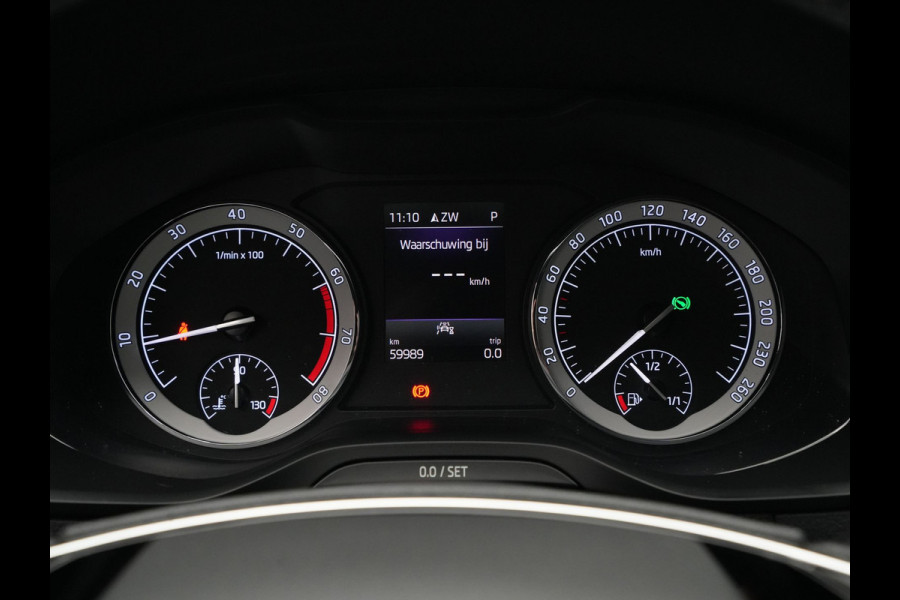 Škoda Karoq 1.5 TSI 150pk DSG Sportline Business Navigatie 19"velgen Camera Keyless 286