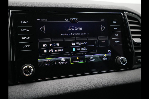 Škoda Karoq 1.5 TSI 150pk DSG Sportline Business Navigatie 19"velgen Camera Keyless 286