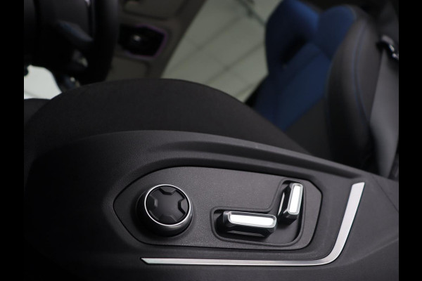 Lynk & Co 01 1.5 Plug In | Panoramadak | Infinity by Harman | Camera | Adaptive cruise | Stoelverwarming | Carplay | Memory | Full LED Lynk & Co 01 1.5 Plug In | Panoramadak | Infinity by Harman | Camera | Adaptive cruise | Stoelverwarming | Carplay | Memory | Full LED