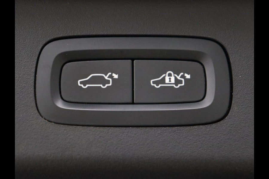 Lynk & Co 01 1.5 Plug In | Panoramadak | Infinity by Harman | Camera | Adaptive cruise | Stoelverwarming | Carplay | Memory | Full LED Lynk & Co 01 1.5 Plug In | Panoramadak | Infinity by Harman | Camera | Adaptive cruise | Stoelverwarming | Carplay | Memory | Full LED