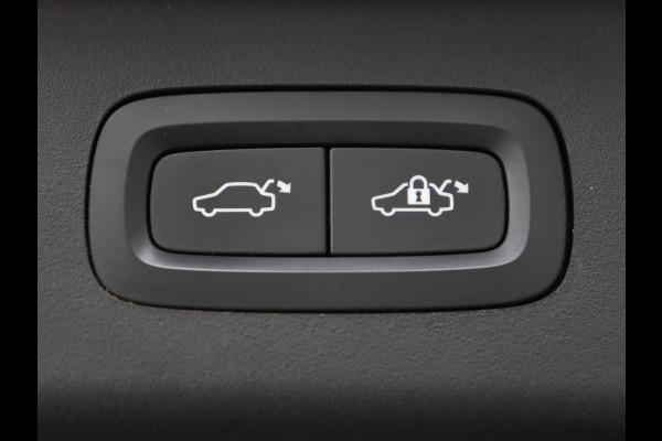 Lynk & Co 01 1.5 Plug In | Panoramadak | Infinity by Harman | Camera | Adaptive cruise | Stoelverwarming | Carplay | Memory | Full LED Lynk & Co 01 1.5 Plug In | Panoramadak | Infinity by Harman | Camera | Adaptive cruise | Stoelverwarming | Carplay | Memory | Full LED