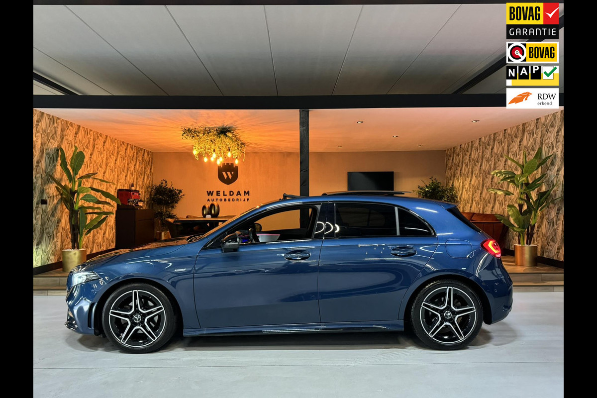 Mercedes-Benz A-Klasse 200 AMG Line Edition Garantie Pano Ambient Night Camera StoelVW Carplay Cruise Clima Navi PDC Led Rijklaar Mercedes-Benz A-Klasse 200 AMG Line Edition Garantie Pano Ambient Night Camera StoelVW Carplay Cruise Clima Navi PDC Led Rijklaar