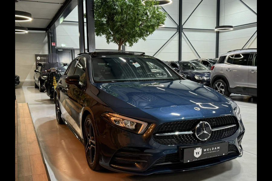 Mercedes-Benz A-Klasse 200 AMG Line Edition Garantie Pano Ambient Night Camera StoelVW Carplay Cruise Clima Navi PDC Led Rijklaar