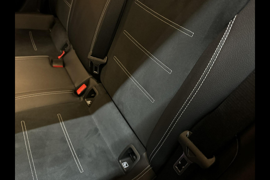 Mercedes-Benz A-Klasse 200 AMG Line Edition Garantie Pano Ambient Night Camera StoelVW Carplay Cruise Clima Navi PDC Led Rijklaar