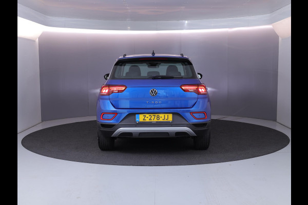 Volkswagen T-Roc 1.0 TSI Life Business 110pk 6bak| Navi| LM-velgen| verwarmd stuur| Parksensors Volkswagen T-Roc 1.0 TSI Life Business 110pk 6bak| Navi| LM-velgen| verwarmd stuur| Parksensors