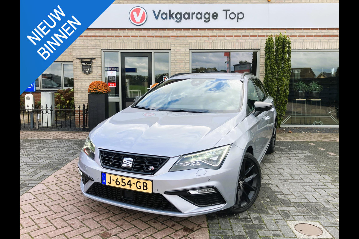Seat León ST 1.5 TSI FR Ultimate Edition Black Sky | Trekhaak | Camera | NAP Seat León ST 1.5 TSI FR Ultimate Edition Black Sky | Trekhaak | Camera | NAP