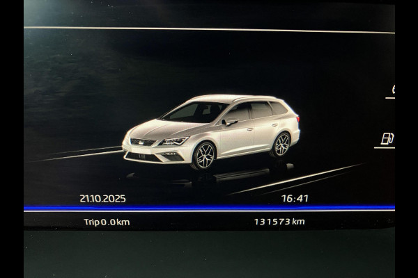 Seat León ST 1.5 TSI FR Ultimate Edition Black Sky | Trekhaak | Camera | NAP Seat León ST 1.5 TSI FR Ultimate Edition Black Sky | Trekhaak | Camera | NAP