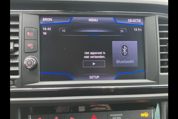 Seat León ST 1.5 TSI FR Ultimate Edition Black Sky | Trekhaak | Camera | NAP Seat León ST 1.5 TSI FR Ultimate Edition Black Sky | Trekhaak | Camera | NAP