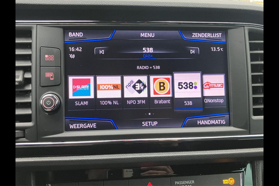 Seat León ST 1.5 TSI FR Ultimate Edition Black Sky | Trekhaak | Camera | NAP Seat León ST 1.5 TSI FR Ultimate Edition Black Sky | Trekhaak | Camera | NAP