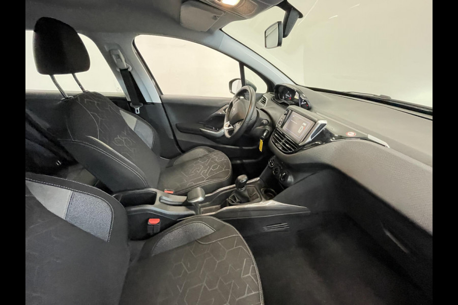 Peugeot 2008 1.2 PureTech Active 82pk Navigatie Apple Carplay/Android Auto Cruise Control Airco Peugeot 2008 1.2 PureTech Active 82pk Navigatie Apple Carplay/Android Auto Cruise Control Airco