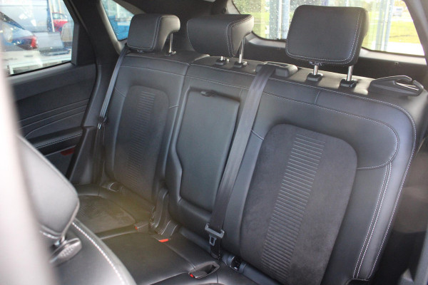 Ford Kuga 2.5 PHEV Active X 243pk | Driver Assistance Pack | Winterpack | Technology Pack | Panoramadak | All Season banden