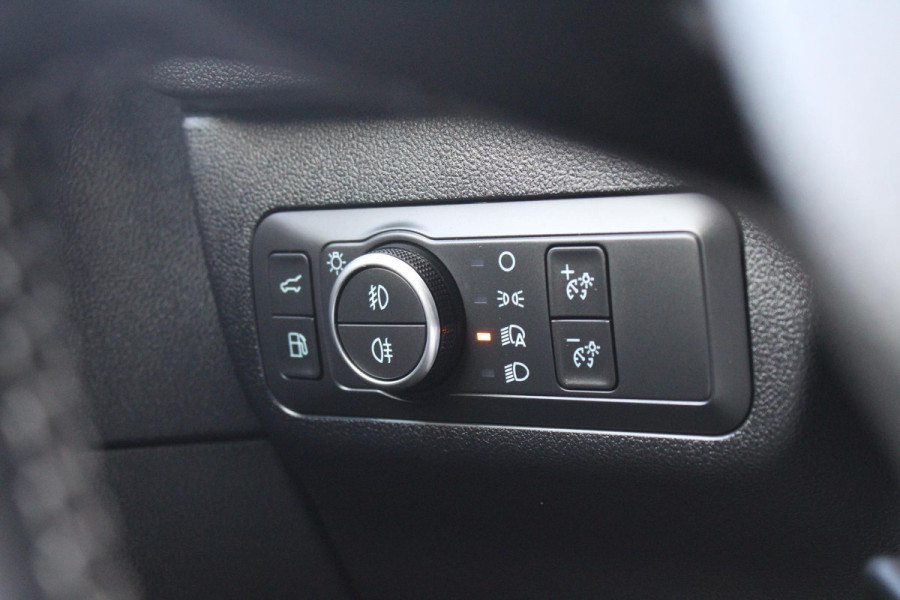 Ford Kuga 2.5 PHEV Active X 243pk | Driver Assistance Pack | Winterpack | Technology Pack | Panoramadak | All Season banden