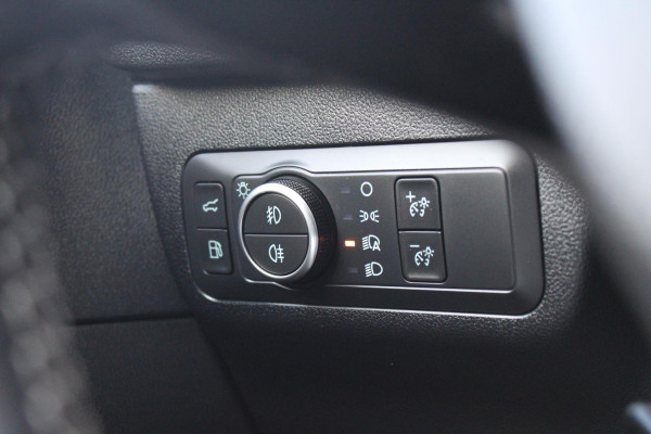 Ford Kuga 2.5 PHEV Active X 243pk | Driver Assistance Pack | Winterpack | Technology Pack | Panoramadak | All Season banden