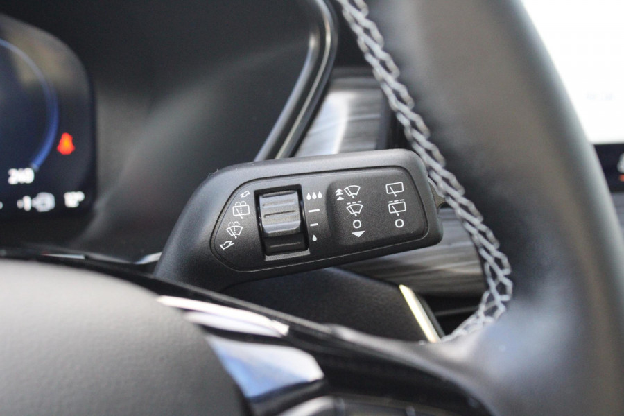 Ford Kuga 2.5 PHEV Active X 243pk | Driver Assistance Pack | Winterpack | Technology Pack | Panoramadak | All Season banden