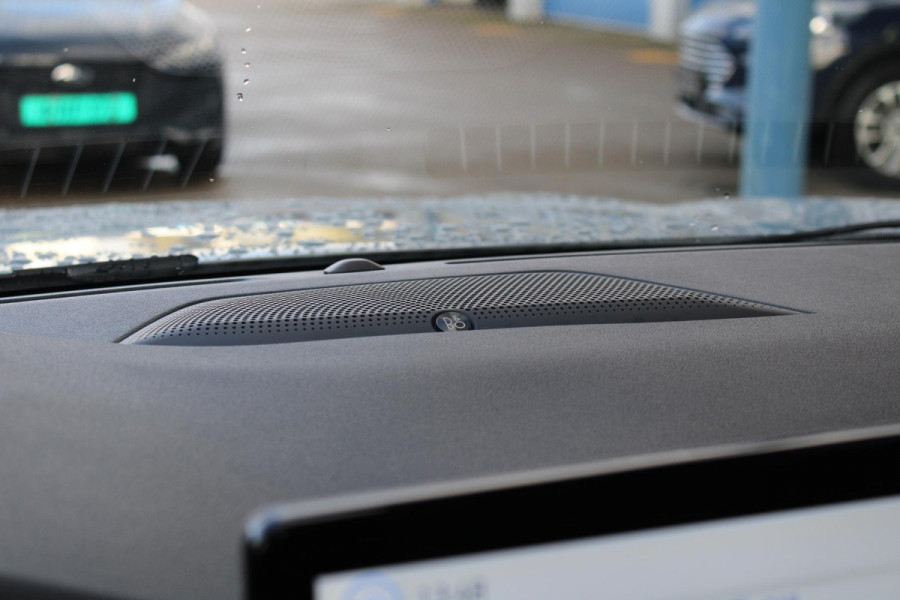 Ford Kuga 2.5 PHEV Active X 243pk | Driver Assistance Pack | Winterpack | Technology Pack | Panoramadak | All Season banden