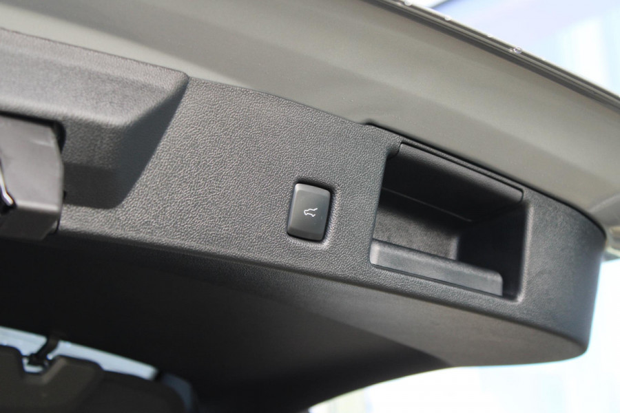 Ford Kuga 2.5 PHEV Active X 243pk | Driver Assistance Pack | Winterpack | Technology Pack | Panoramadak | All Season banden