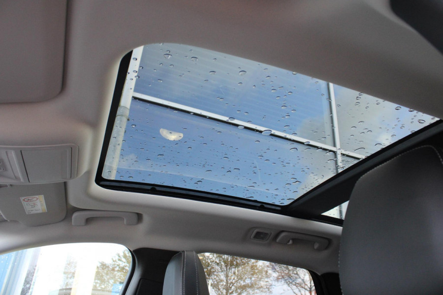 Ford Kuga 2.5 PHEV Active X 243pk | Driver Assistance Pack | Winterpack | Technology Pack | Panoramadak | All Season banden